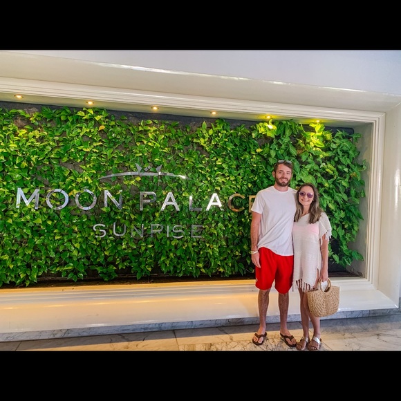 Meet your Posher, Crystal - Picture 10 of 15